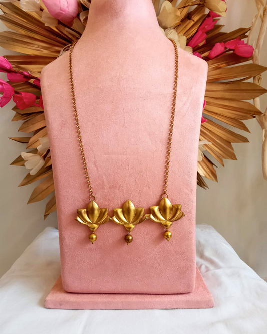 Three Lotus Blossom Gold Necklace