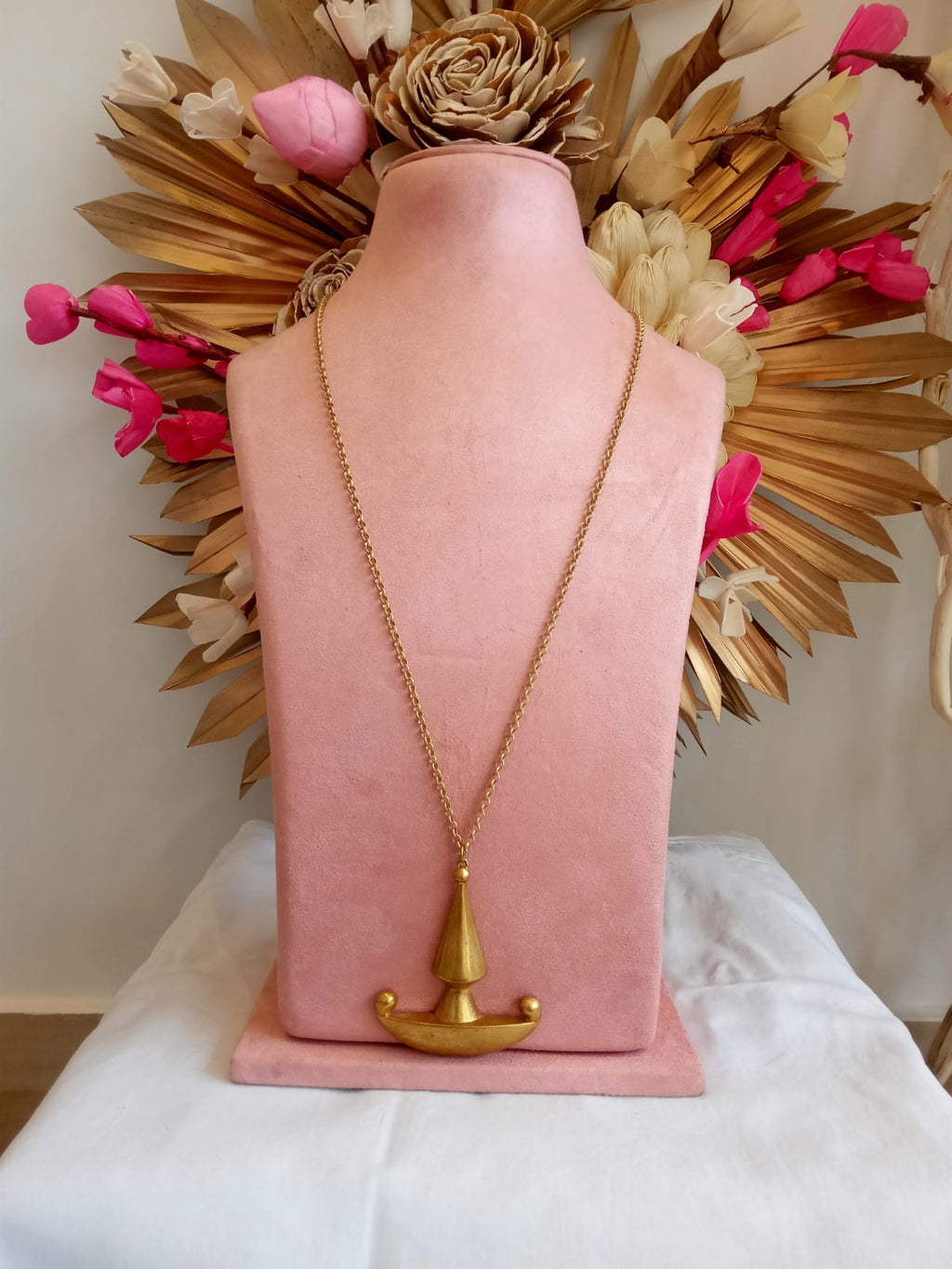 Minimal Geometric Drop Pendant Necklace