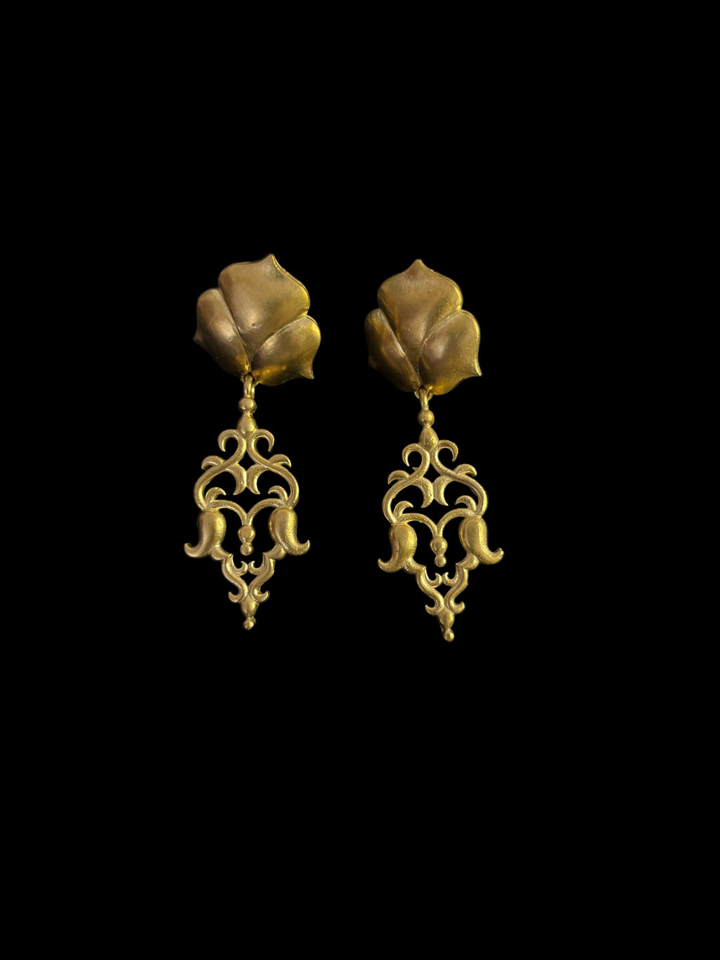 Sarini Earrings