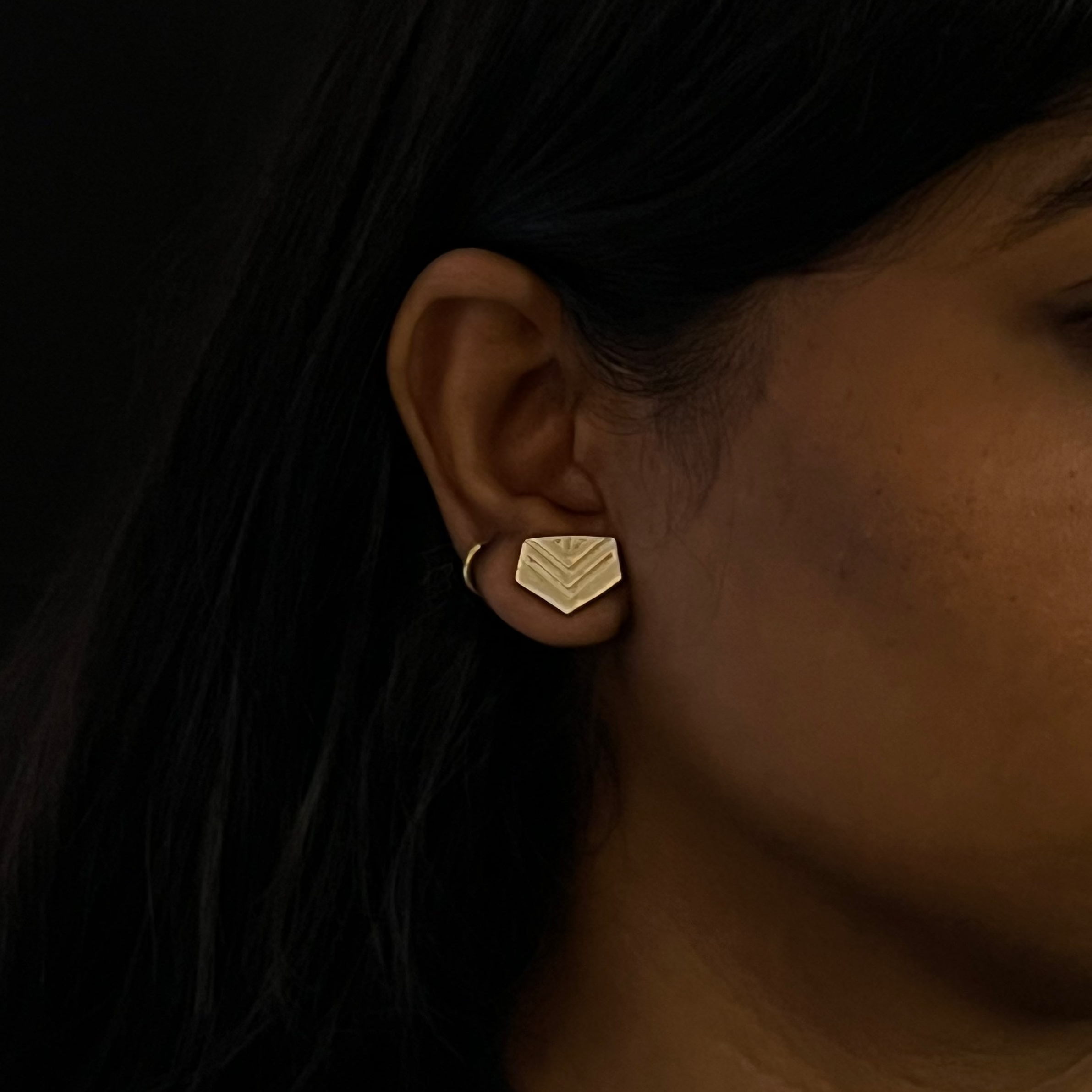 Vanti Studs (G)