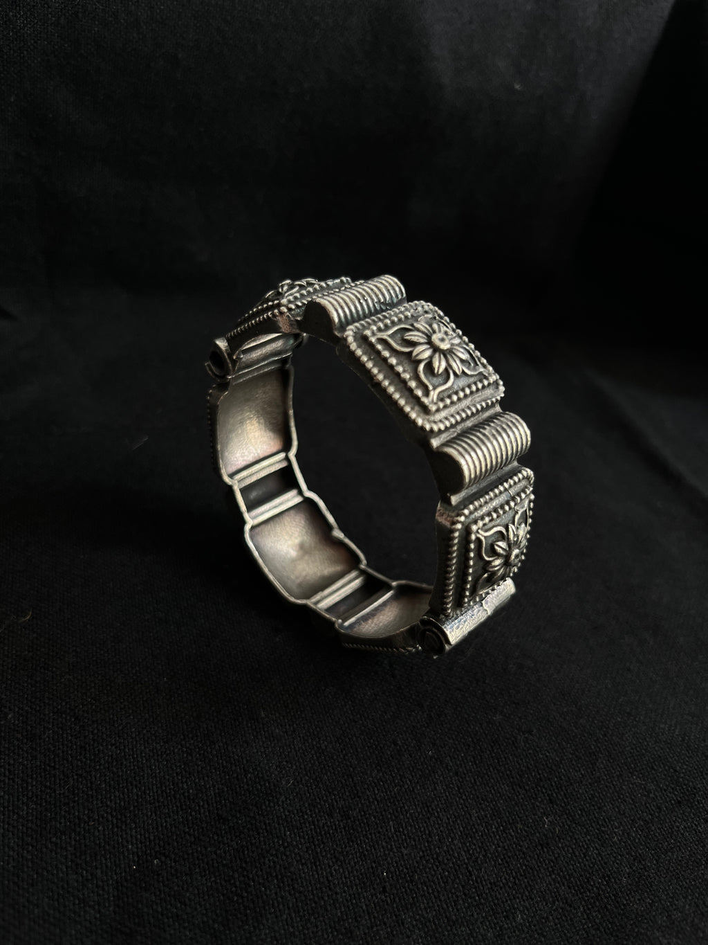Silver Floral Kada Bangle