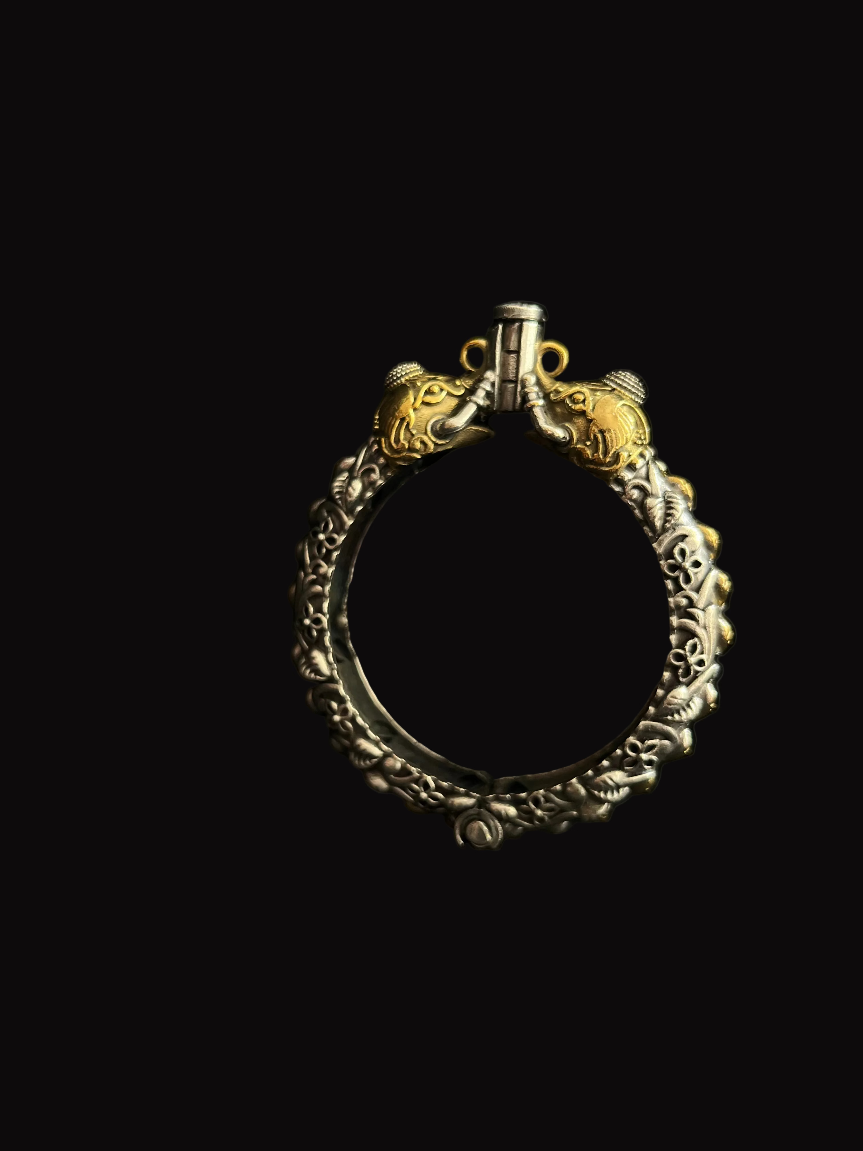 Hasthini Kada Mixed Bangle
